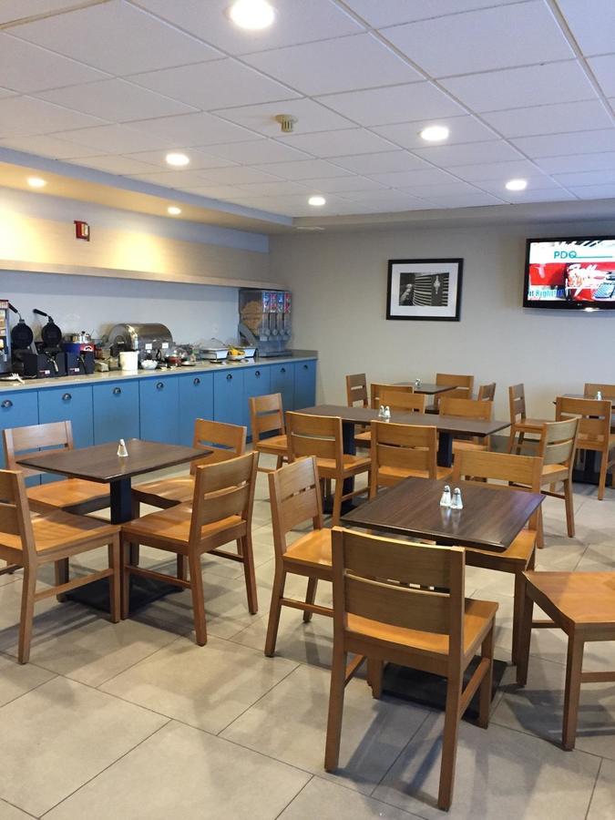 Country Inn & Suites By Radisson, Green Bay, Wi Ashwaubenon Ngoại thất bức ảnh